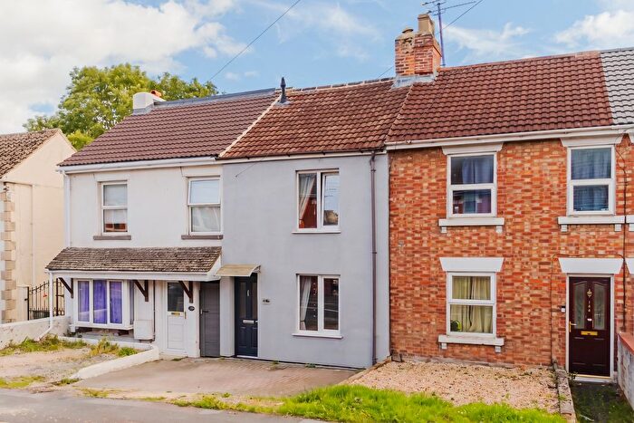 3 Bedroom Terraced House For Sale In , Beechcroft Road, Swindon, Wiltshire, SN2