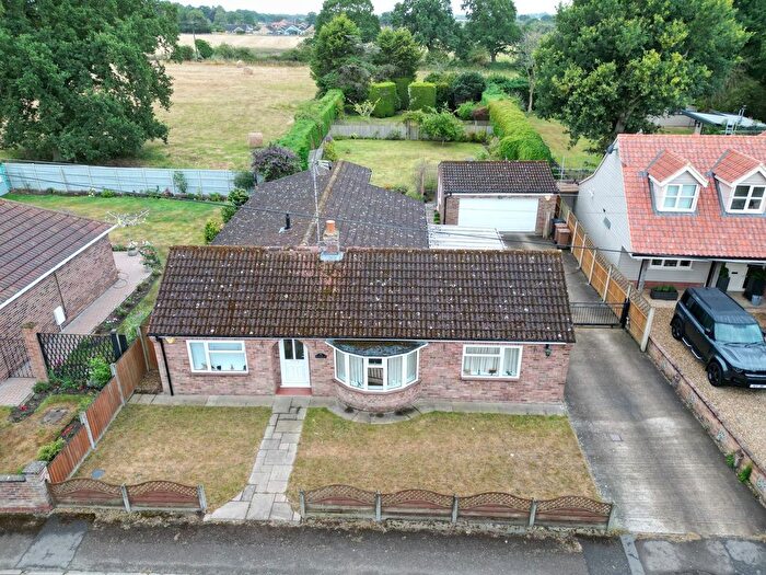 3 Bedroom Detached Bungalow For Sale In Station Road, North Wootton, PE30