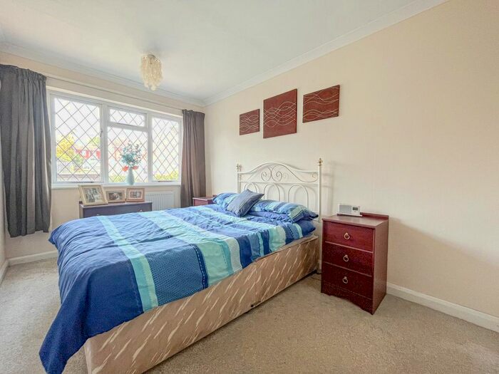 3 Bedroom Terraced House For Sale In The Chantrys, Farnham, Surrey, GU9