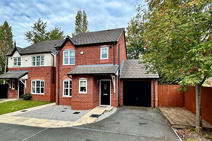 3 Bedroom Detached House For Sale In Lomax Gardens, Cheadle Hulme, SK8