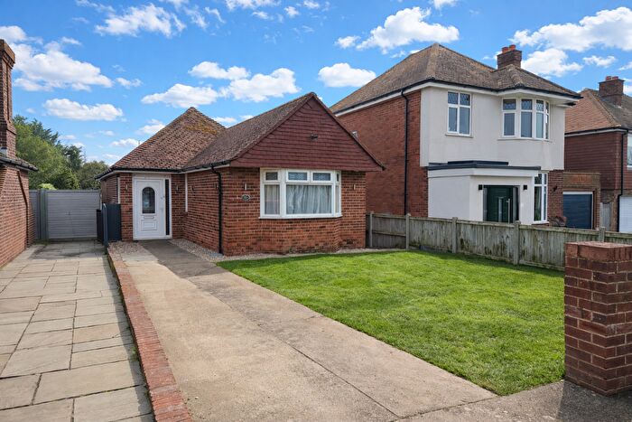 3 Bedroom Bungalow For Sale In Westbrook Avenue, Margate, CT9