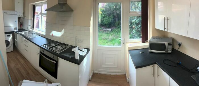 5 Bedroom Semi-Detached House To Rent In Lees Hall Crescent, Fallowfield, Manchester M14