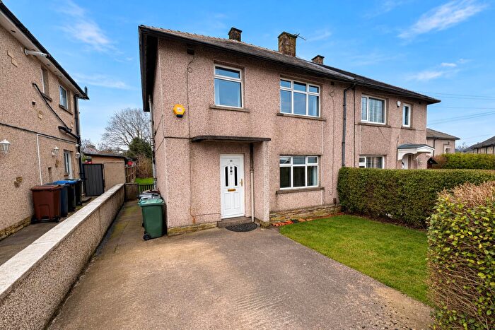 3 Bedroom Semi Detached House For Sale In Hillcrest Road, Queensbury, Bradford, BD13