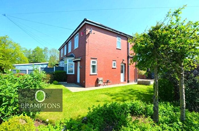 3 Bedroom Semi-Detached House For Sale In St Thomas Place, Penkhull, Stoke-On-Trent, ST4