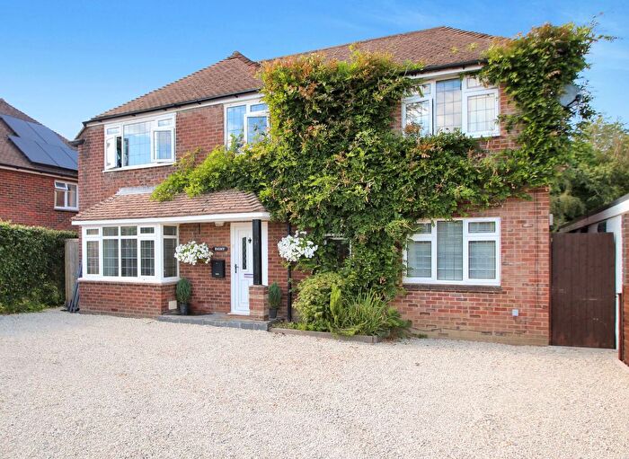 4 Bedroom Detached House For Sale In Heather Drive, St. Michaels, TN30