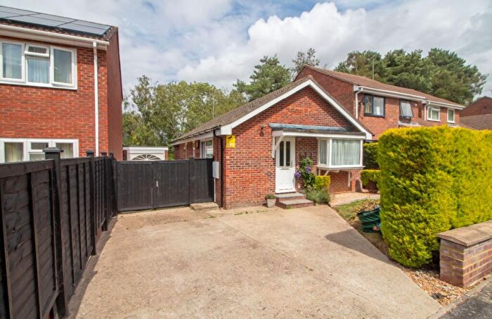 3 Bedroom Detached Bungalow For Sale In Spruce Avenue, Waterlooville, PO7