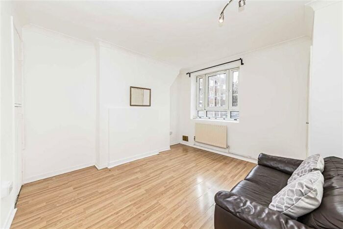 1 Bedroom Flat For Sale In Fairclough Street, Shoreditch, E1