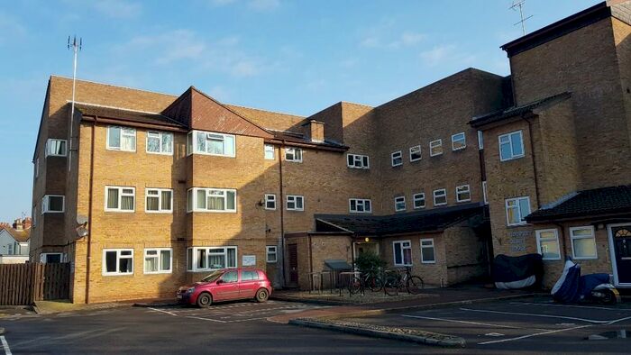2 Bedroom Flat To Rent In Yonge Close, Eastleigh, Hampshire, SO50