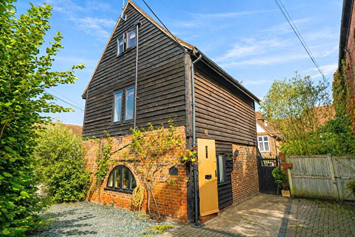 2 Bedroom House To Rent In Church Street, Hatfield, AL9