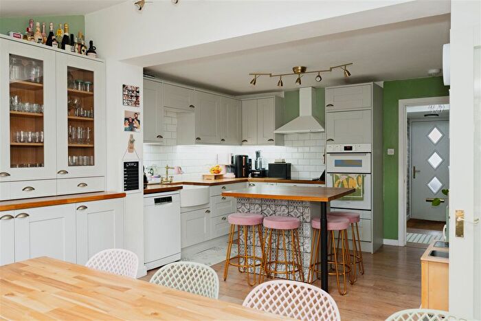 4 Bedroom Terraced House For Sale In Tanners Meadow, Brockham, Betchworth, RH3