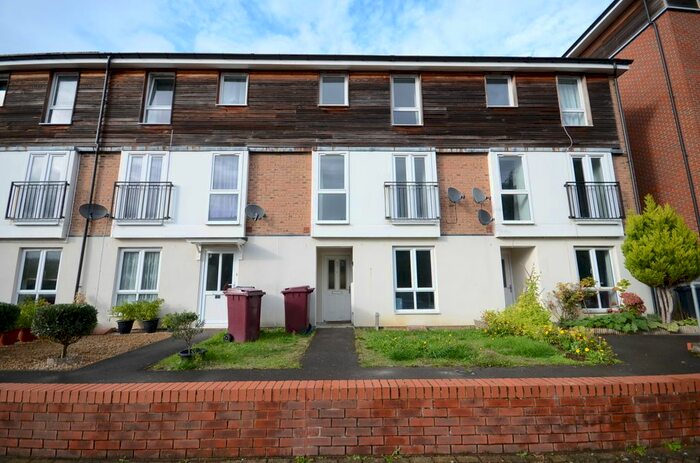 5 Bedroom Terraced House To Rent In Meadow Way, Caversham, Reading, RG4