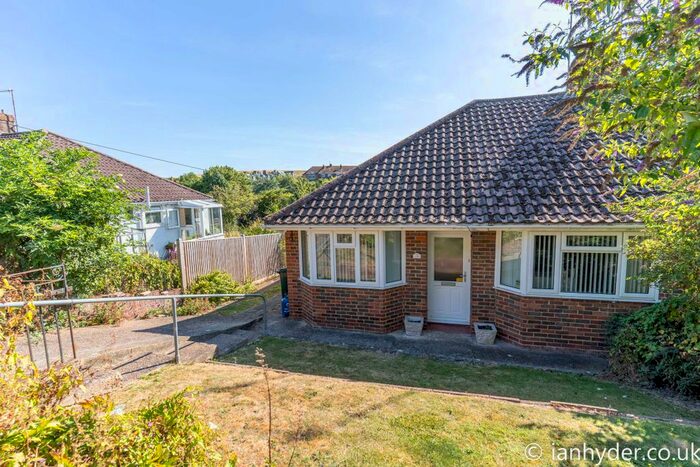2 Bedroom Semi-Detached Bungalow To Rent In Meadow Close, Rottingdean, Brighton, BN2