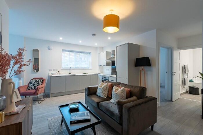 1 Bedroom Apartment To Rent In William Hunter Way, Brentwood, Essex, CM14