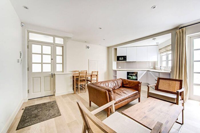 1 Bedroom Flat To Rent In Petersham Mews, South Kensington, London, SW7