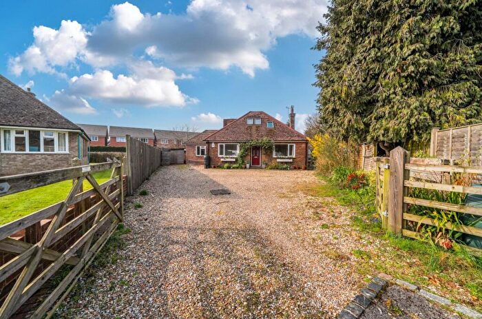 4 Bedroom Detached House For Sale In Woodgate Close, Woodgate, PO20