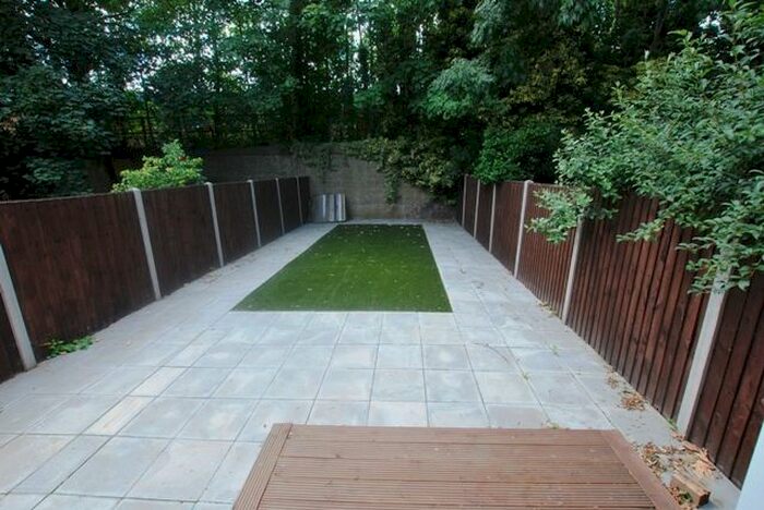 4 Bedroom Flat To Rent In Wightman Road, Harringay, N8