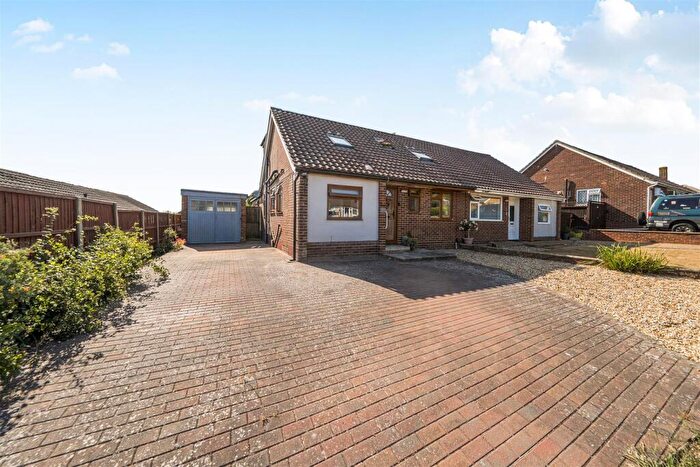 4 Bedroom Semi-Detached House For Sale In Cleveland Road, Worthing, BN13