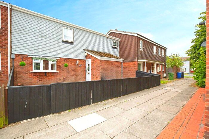 3 Bedroom Terraced House For Sale In Cranwell Drive, Grimsby, DN37