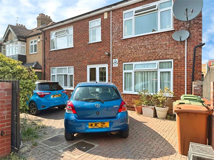 1 Bedroom Flat To Rent In Chatsworth Road, Cheam, Sutton, SM3