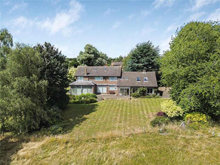 5 Bedroom Detached House For Sale In High Street, Rushton, Kettering, Northamptonshire, NN14