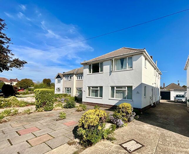 2 Bedroom Flat For Sale In Saxonbury Road, Tuckton, BH6