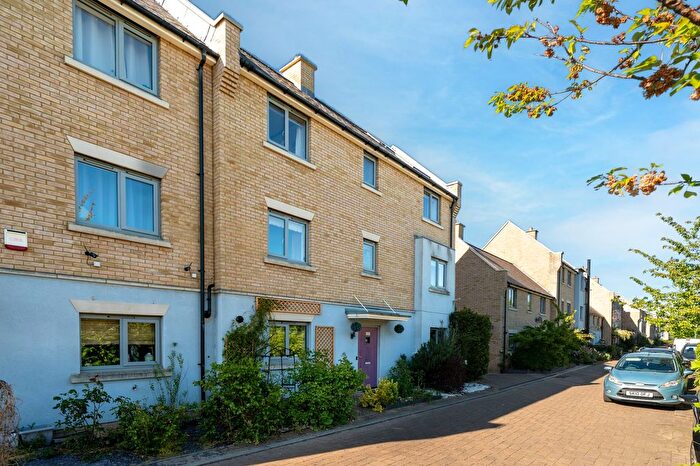 4 Bedroom Town House For Sale In Sweetpea Way, Cambridge, CB4