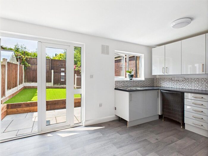 3 Bedroom House To Rent In Starthe Bank, Heanor, Derbyshire, DE75