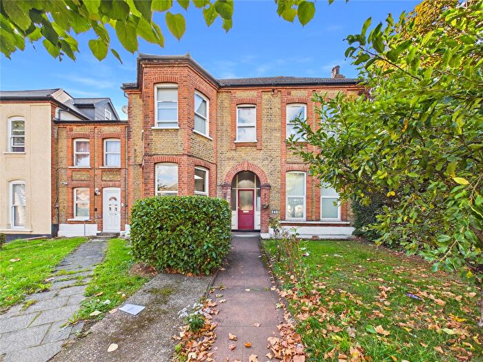 2 Bedroom Flat To Rent In Brownhill Road, London, SE6