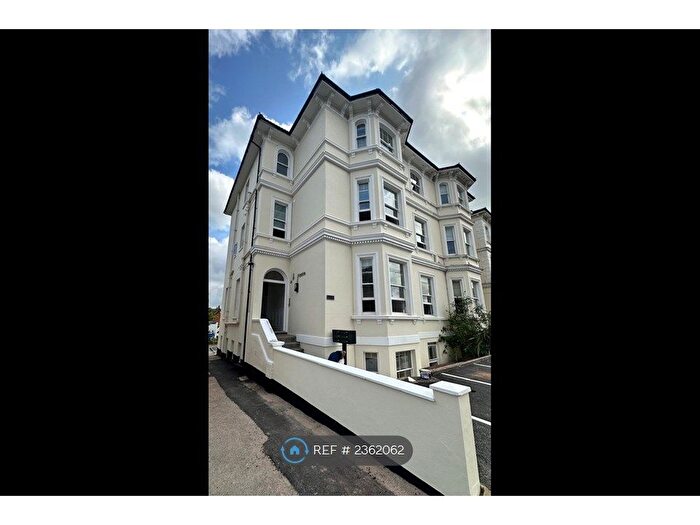 1 Bedroom Flat To Rent In Ruskin House, Tunbridge Wells, TN4