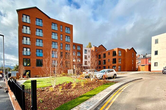 2 Bedroom Apartment For Sale In Cross Green Lane, Leeds, LS9
