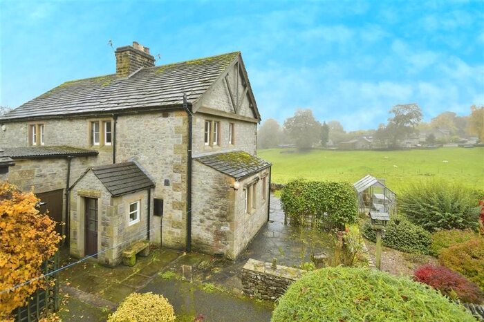 3 Bedroom Property For Sale In Castle Cottage, Middleton-By-Youlgrave, Bakewell, DE45