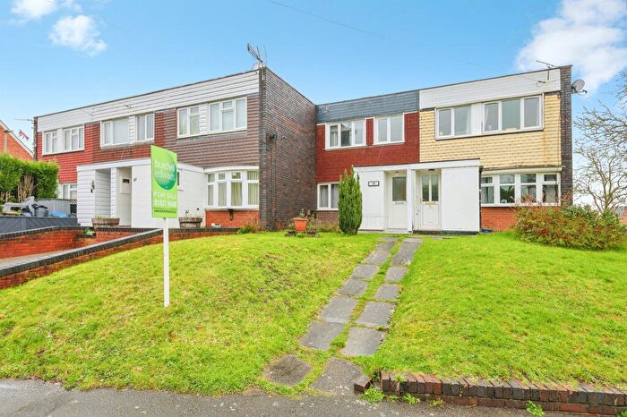 3 Bedroom Terraced House For Sale In Hockley Road, Wilnecote, Tamworth, B77