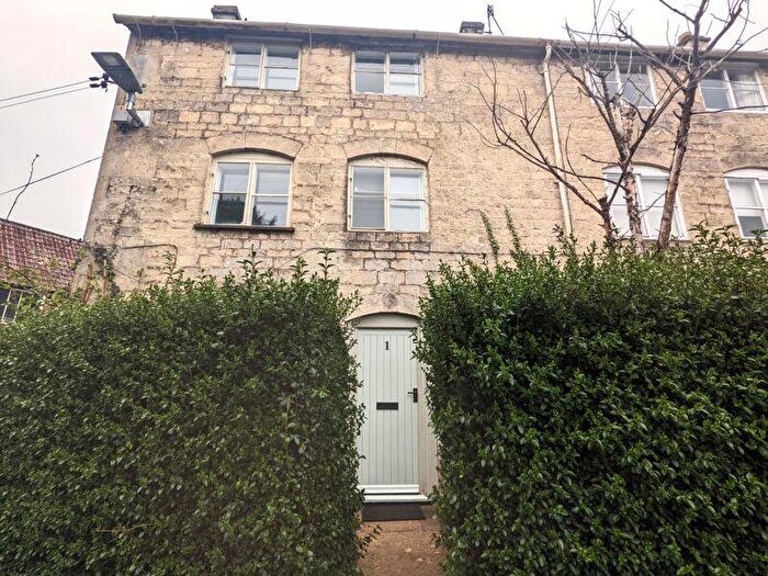 3 Bedroom House To Rent In Paganhill, Stroud, GL5