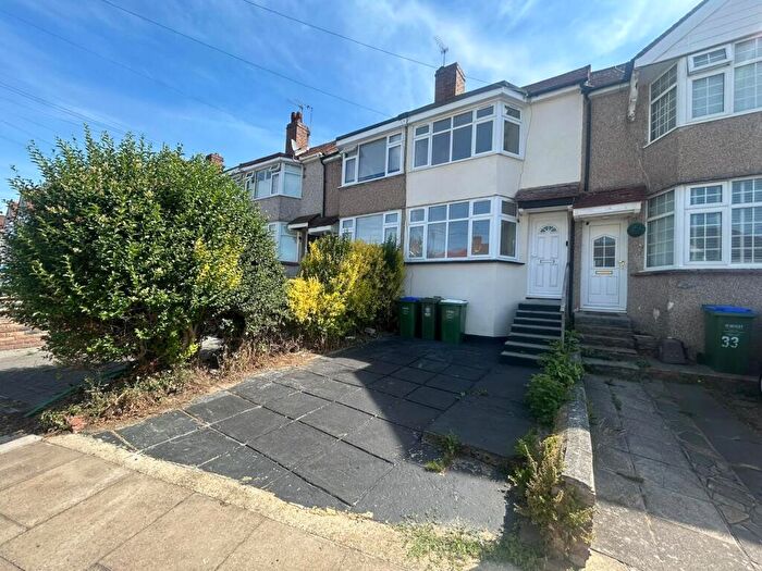2 Bedroom House To Rent In Sunland Avenue, Bexleyheath, DA6