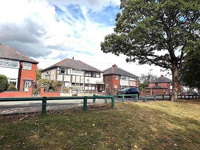 2 Bedroom Semi-detached House For Sale In Hulme Road, Leigh, WN7