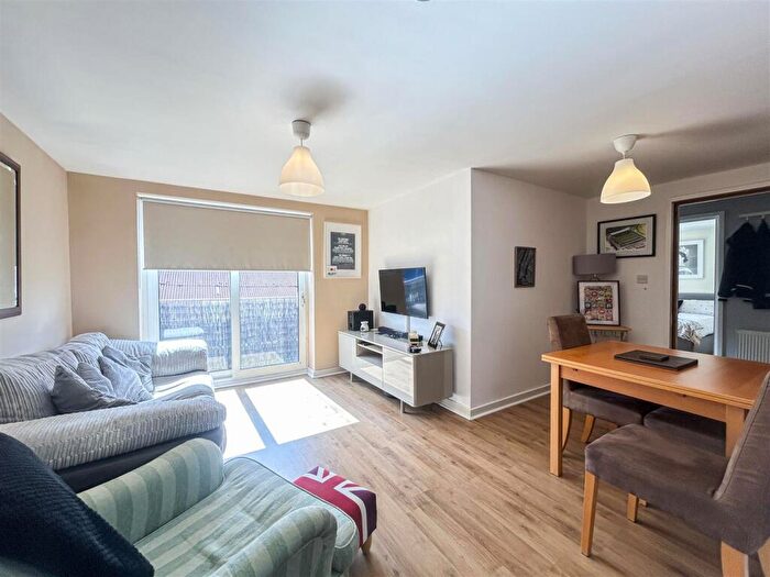 2 Bedroom Flat For Sale In Opera House, Derby Street, Weymouth, DT4