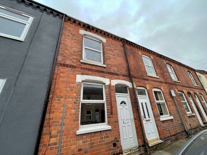 2 Bedroom Terraced House To Rent In Station Street, Loughborough, LE11