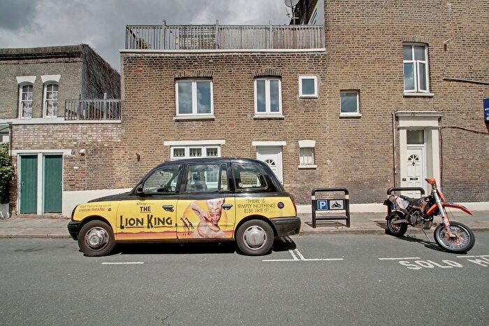 1 Bedroom Flat To Rent In Mulkern Road, Archway, London, N19