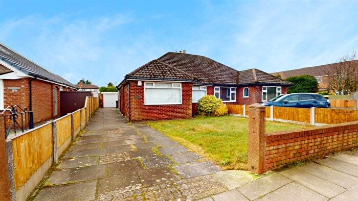 2 Bedroom Semi-Detached Bungalow For Sale In Fairhaven Road, Southport, PR9