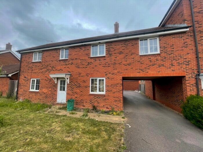 4 Bedroom Terraced House To Rent In Cunningham Avenue, Hatfield, AL10