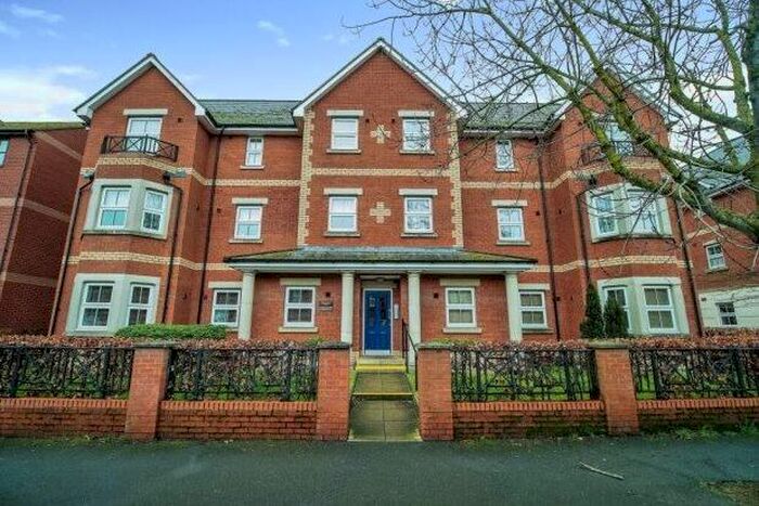 1 Bedroom Flat To Rent In Kirtleton Avenue, Weymouth, DT4