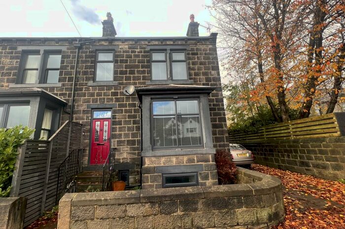 4 Bedroom House To Rent In Harrogate Road, Yeadon, Leeds, LS19