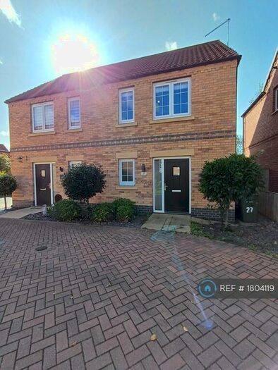 2 Bedroom Semi-Detached House To Rent In Kingfisher Way, Ollerton, Newark, NG22