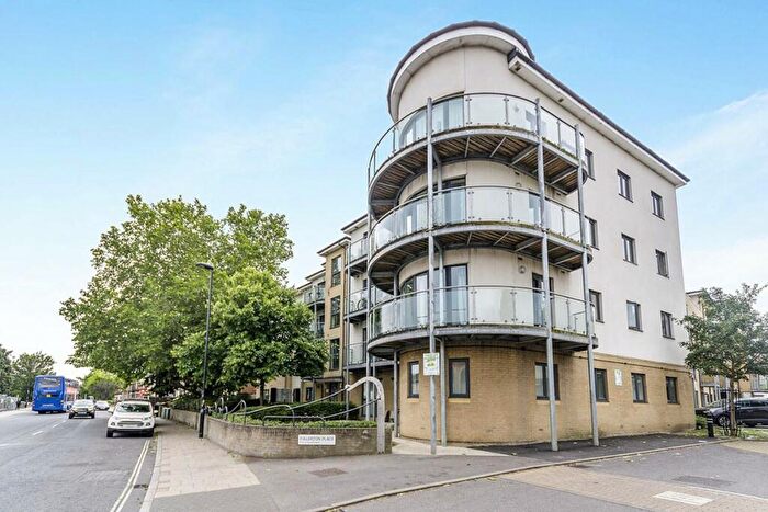 2 Bedroom Flat To Rent In Portswood Road, Southampton, SO17