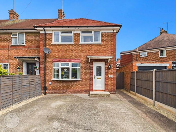 3 Bedroom End Of Terrace House For Sale In Lime Grove, Hereford, HR2