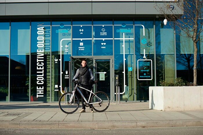 Studio To Rent In Old Oak Lane, London, NW10