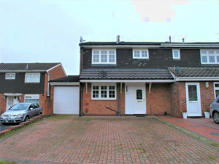 3 Bedroom Semi-Detached House To Rent In Fenton Street, Brierley Hill, DY5