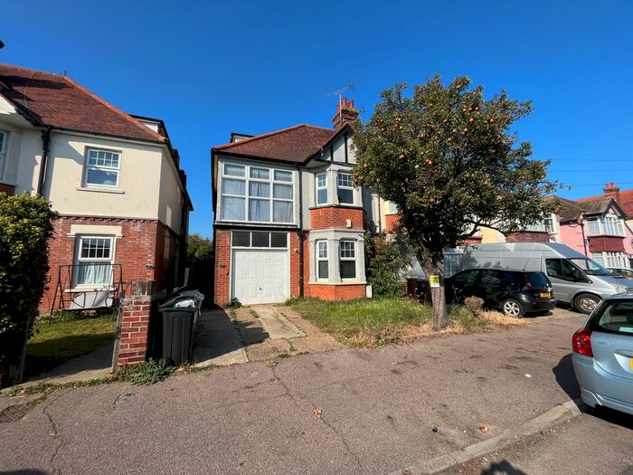 7 Bedroom Semi-Detached House To Rent In Skelmersdale Road, Clacton-On-Sea, CO15