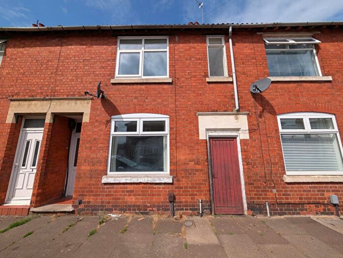 2 Bedroom Terraced House To Rent In Clarence Road, Kettering, NN16
