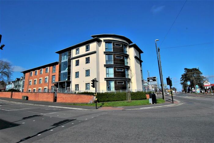 2 Bedroom Flat To Rent In Ridgeway Lane, Whitchurch, Bristol, BS14